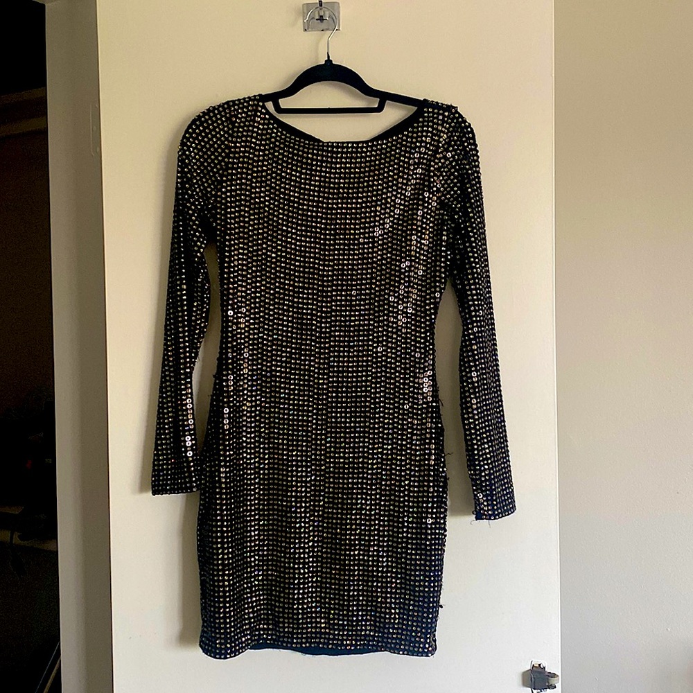 Guess Women’s Black Long Sleeve Metallic Sequin Open Back Mini Dress Size Small